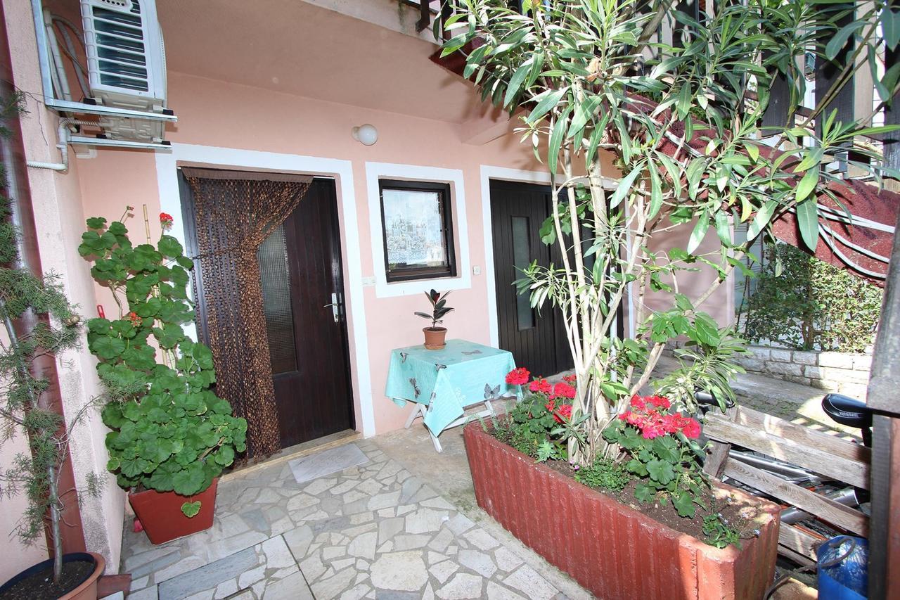 Apartments Sebal ロヴィニ 部屋 写真