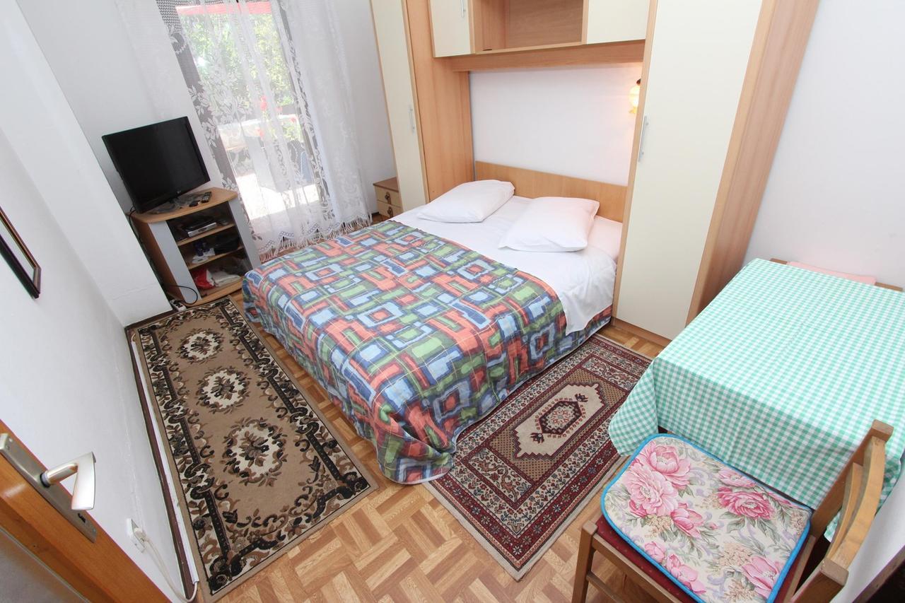 Apartments Sebal ロヴィニ エクステリア 写真